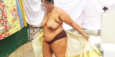 Watch this Indian Desi Nympho flaunt her nudity in only pleasure - HD homemade